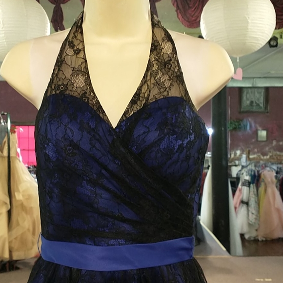 Adagio by Karishma short lace dress - Picture 2 of 5